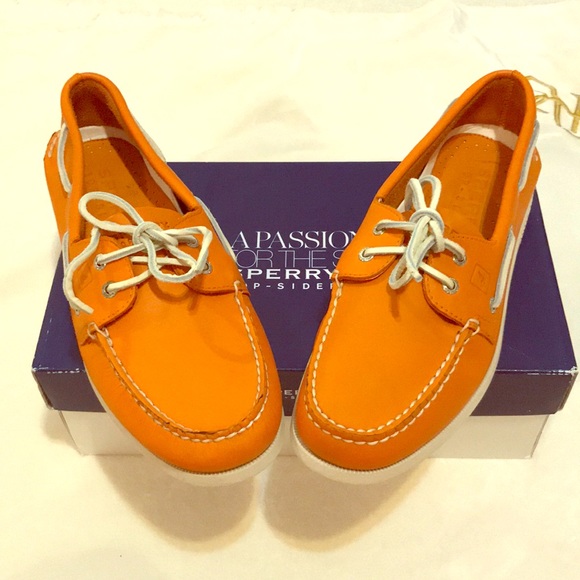 orange sperrys